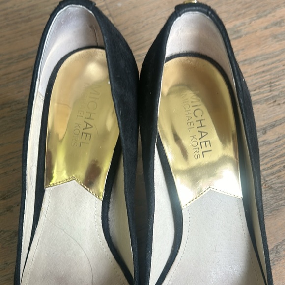 Michael Kors high heel shoes - Picture 2 of 7